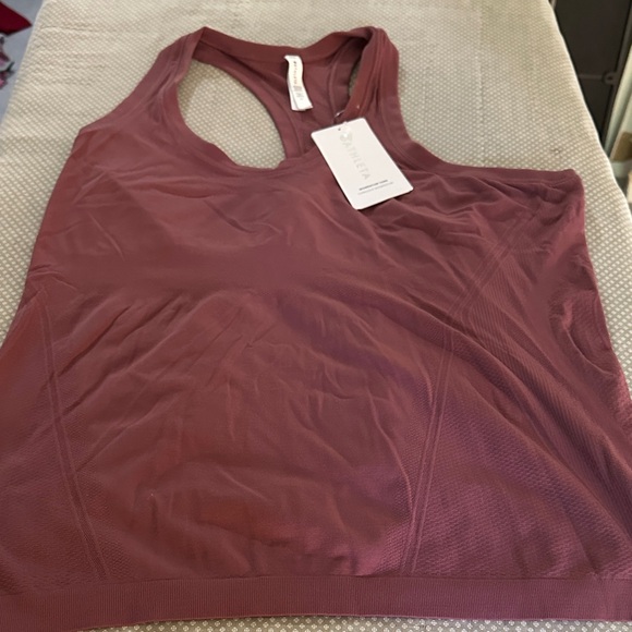 Athleta Women's Tank Top in Deep Maroon - Picture 1 of 6